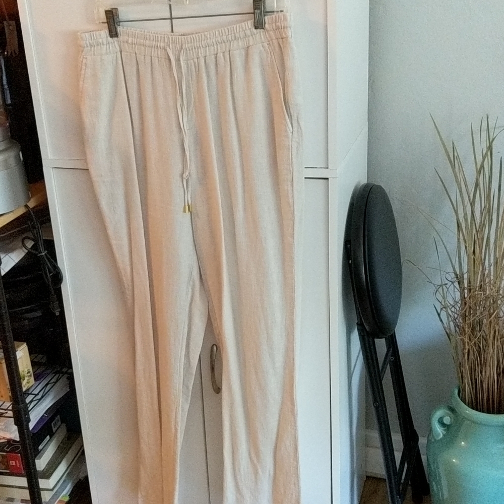 Ellen Tracy linen tan slacks